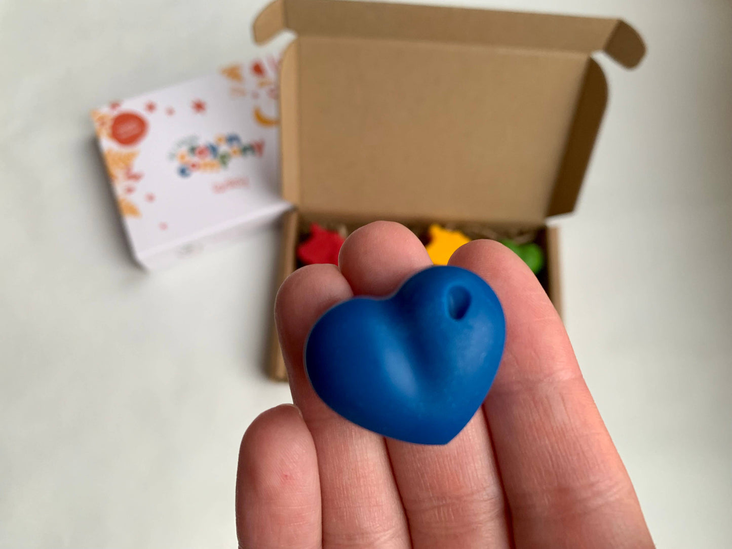 Unicorn & Heart Shaped Set of 8 Crayons